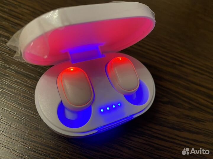 Беспроводные bluetooth наушники в ассортименте