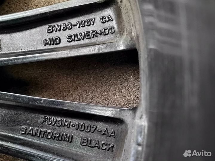 Диск R 20 Jaguar. 1 штука