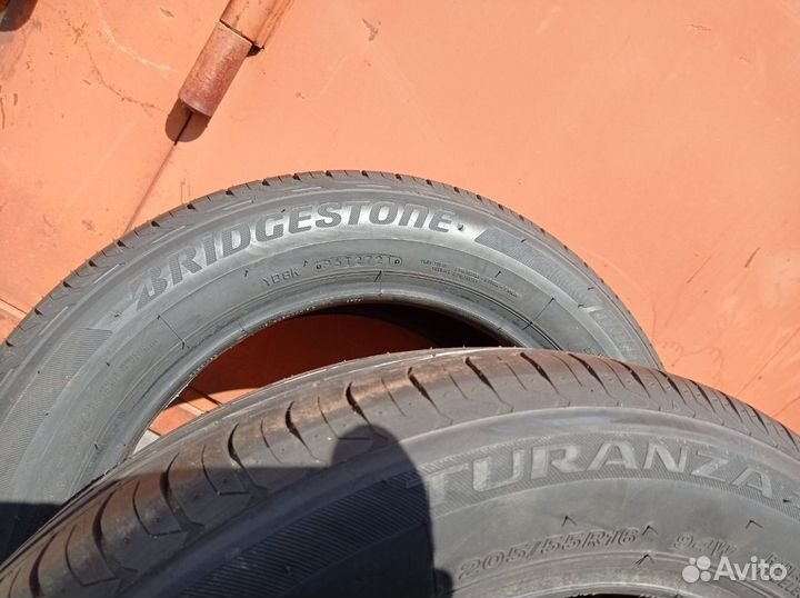 Bridgestone Turanza T001 205/55 R16