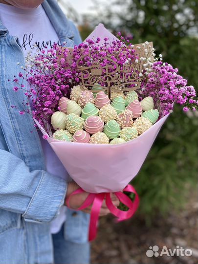 Клубника в шоколаде букеты