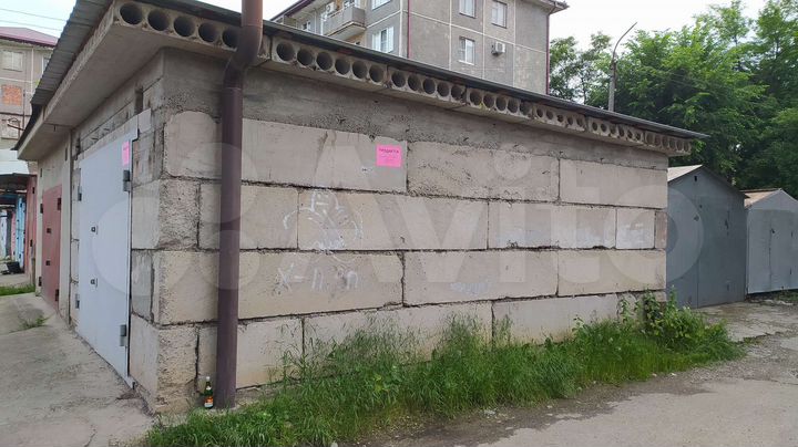 Гараж, > 30 м²