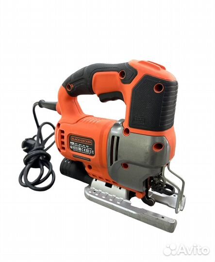 Лобзик Black+Decker BES610