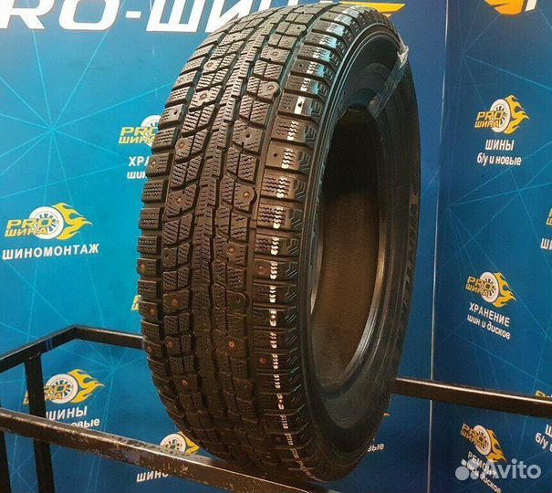 Dunlop SP Winter Ice 01 215/60 R16