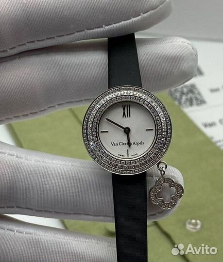 Женские часы Van Cleef