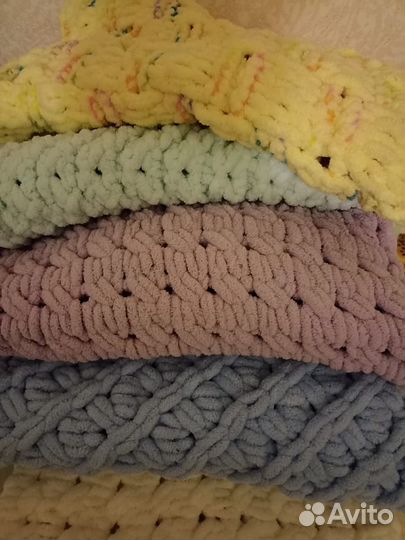 Плед детский вязанный