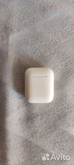 Наушники Airpods