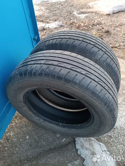 Dunlop SP Sport FastResponse 215/65 R16