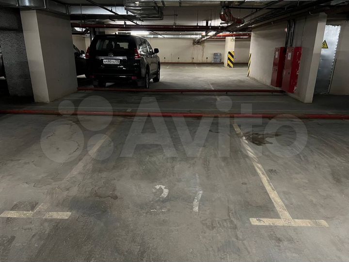 Машиноместо, 10 м²
