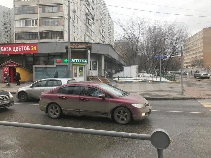 Торговая площадь, 69.7 м² в удачной локации