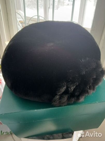 Берет женский