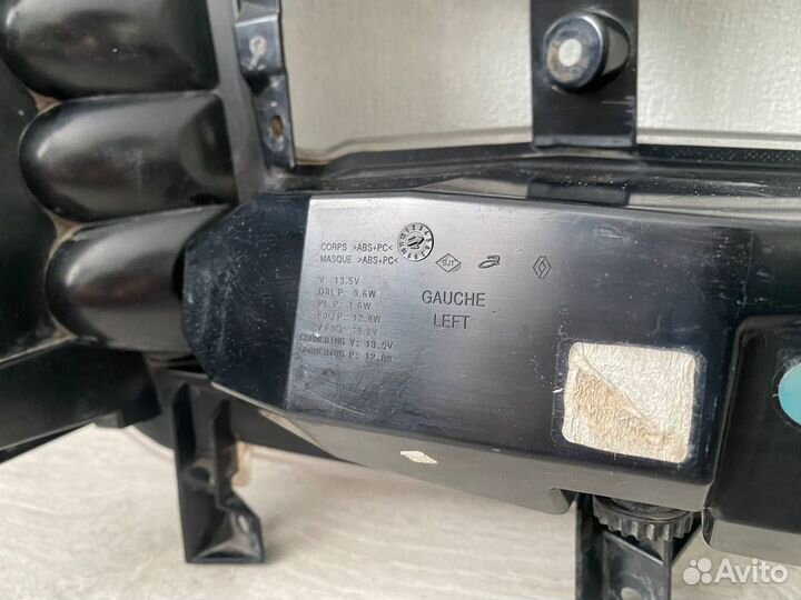 Дхо Левый Renault Kaptur 266050994R