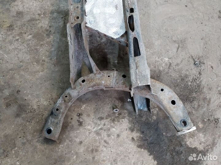 Задний подрамник Мазда 3 бм