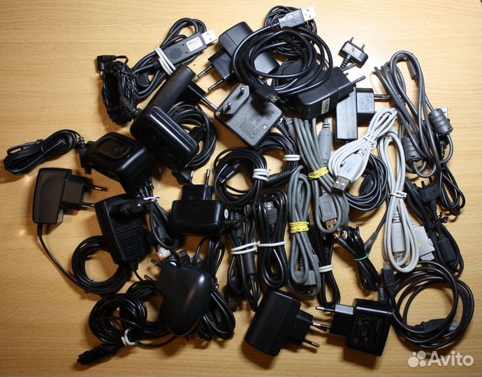 Зарядки кабели гарнитуры к старым моделям