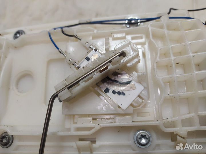 Бензонасос VW Bora A4, 1.6w,101 лс, 1999г