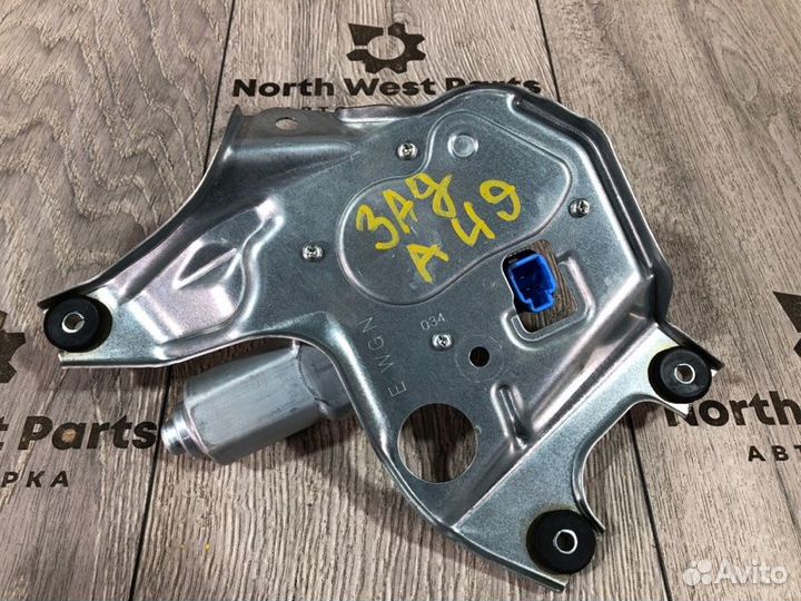 Моторчик стеклоочистителя задний Subaru Legacy