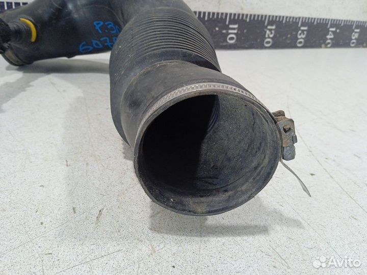 Патрубок воздушного фильтра