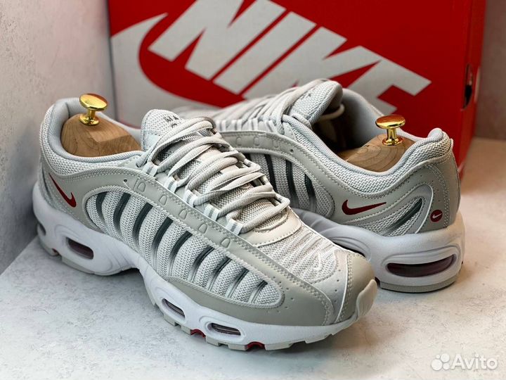 Nike Air Max Tailwind 4