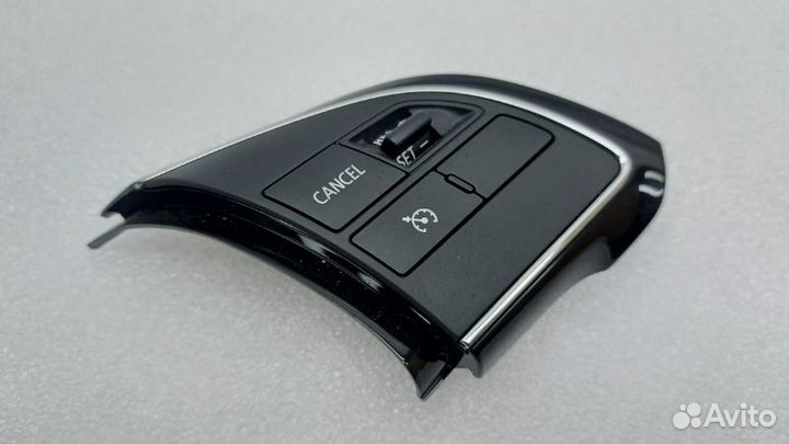 Кнопки на руль правые Mitsubishi Outlander GF2W