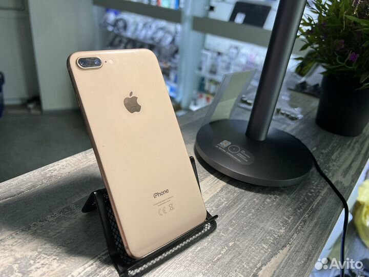 iPhone 8 Plus, 64 ГБ