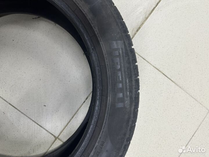 Pirelli Sottozero Winter 240 245/45 R18 100