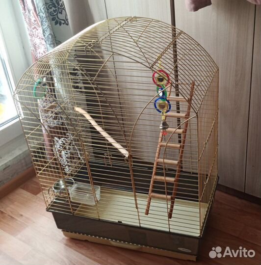 Большая клетка для птиц