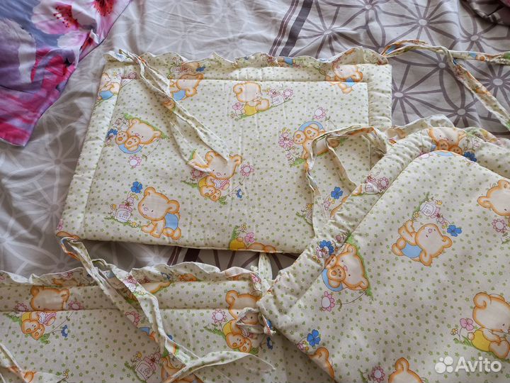 Бортики в детскую кроватку