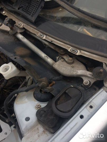 Трапеция дворников Nissan Primera P12