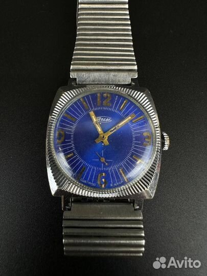 Наручные Советские часы 