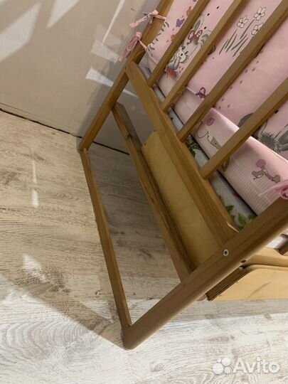 Детская кроватка