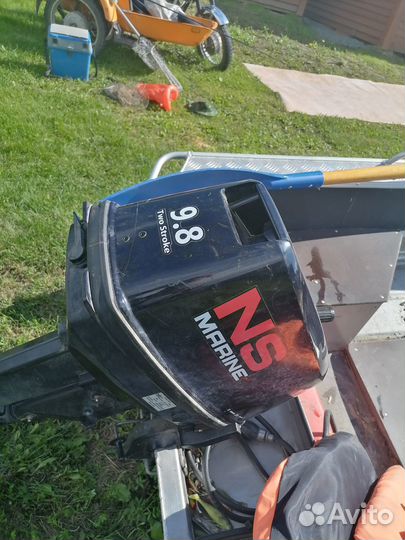 Лодка с мотором