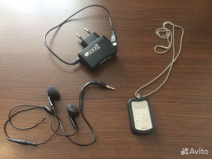 Блютуз гарнитура jabra
