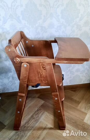 Детский стульчик для кормления