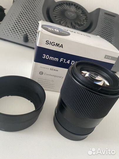 Объектив Sigma 30 mm 1.4 sony e