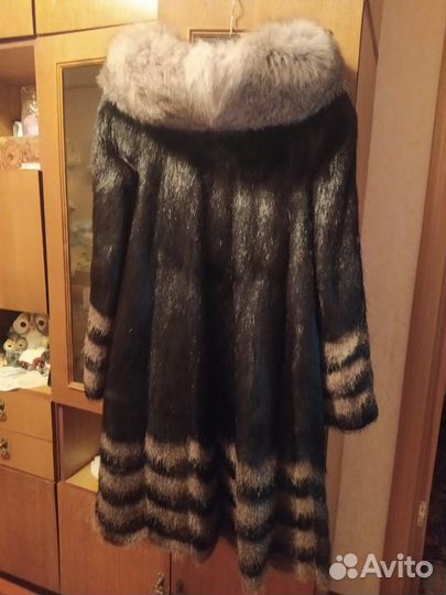 Шуба нутрия с капюшоном