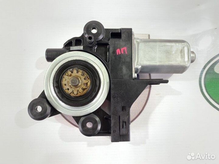 Мотор стеклоподъемника передний правый Volvo V70