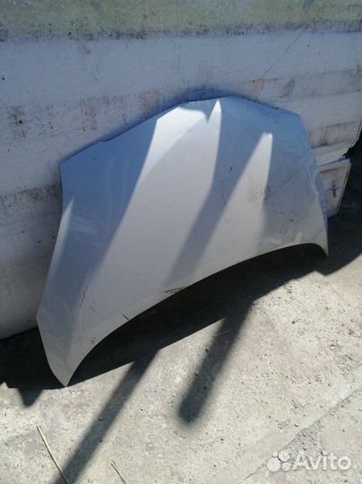 Капот Toyota Ractis NCP100