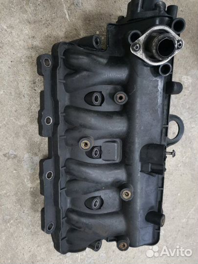 Коллектор впускной Opel Astra универсал Z13DTH