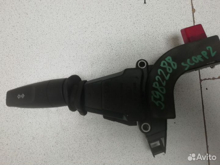 Переключатель поворотов подрулевой 95GG13B302AA