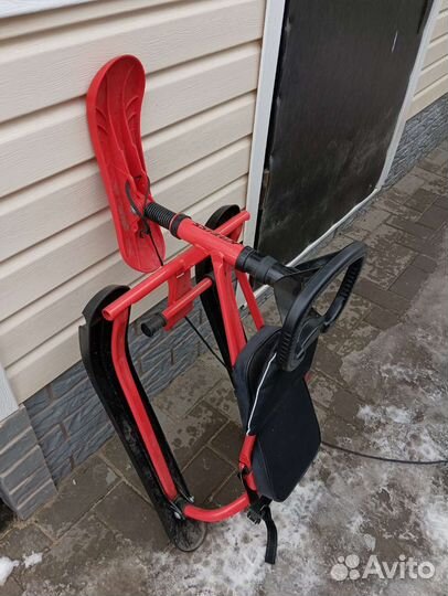 Детский снегокат со спинкой