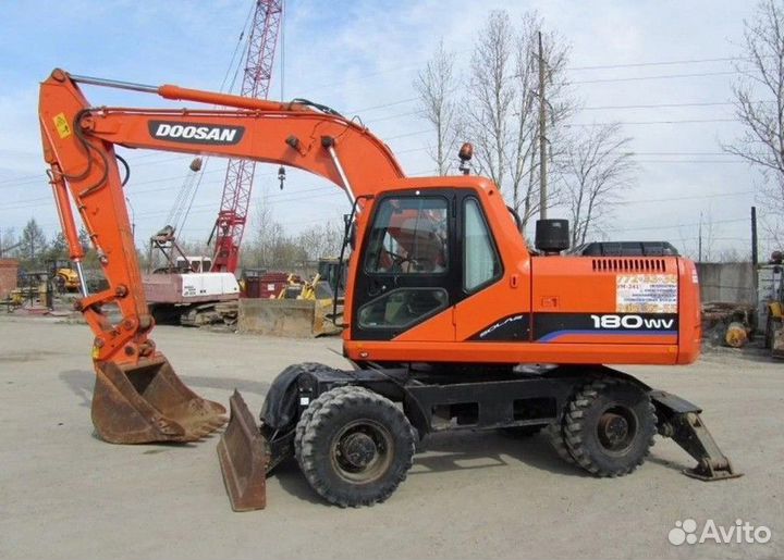 Экскаватор колесный полноповоротный Doosan