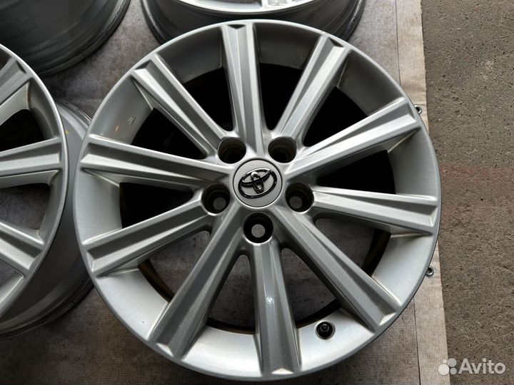 Оригинальные диски R17 5x114.3 Toyota Camry 50