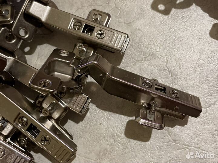 Петли мебельные blum