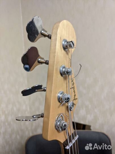 Бас гитара fender jazz bass