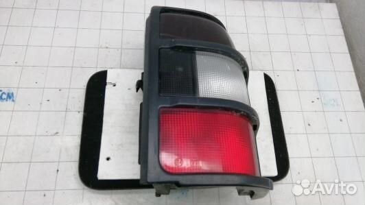 Фонарь задний правый mitsubishi pajero 2 (93K32MY0