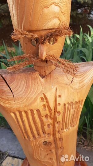 Деревянная фигура