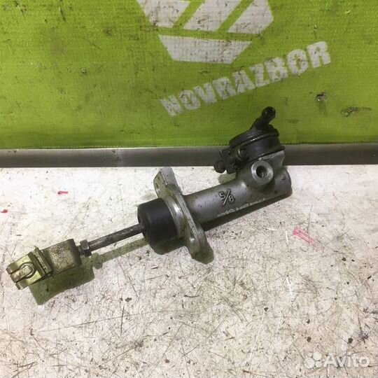 Цилиндр сцепления главный Вольво C40