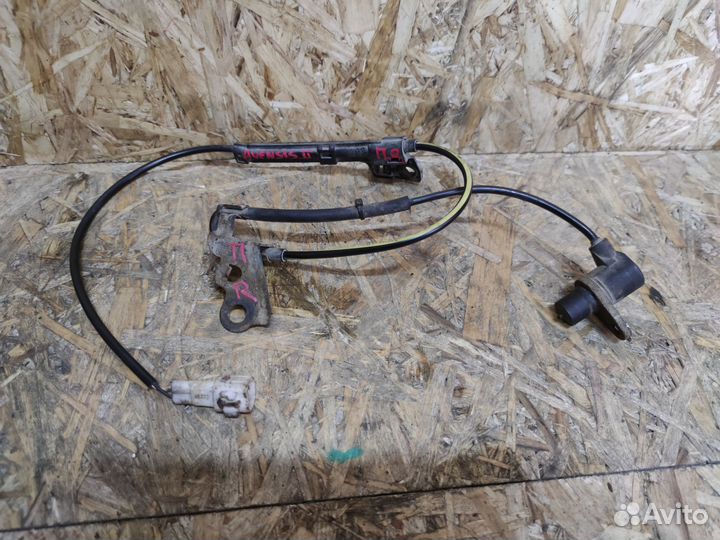 Датчик ABS передний Toyota Avensis II 2003-2008