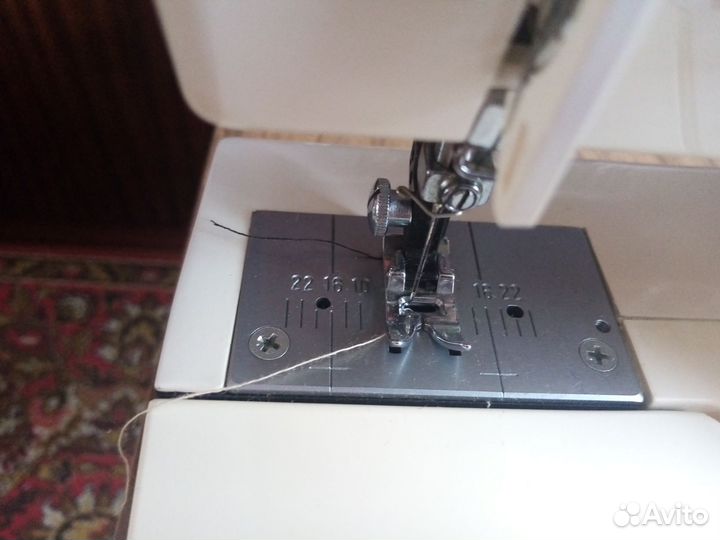 Швейная машина Jaguar