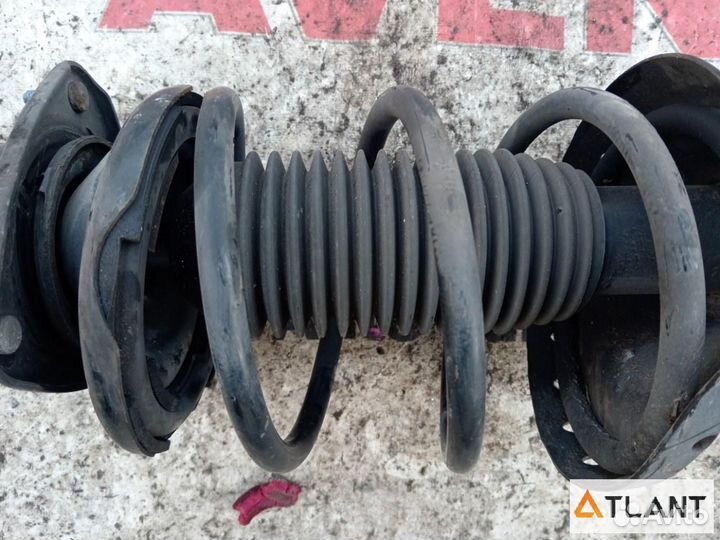 Стойка передняя правая subaru impreza