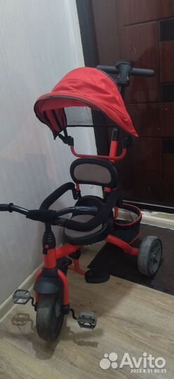 Детский трехколесный велосипед